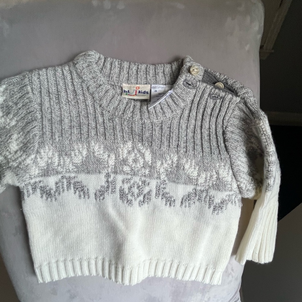 B.T kids‎ Gray and White Knit Sweater